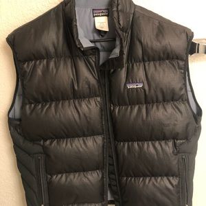 Patagonia black puffer vest